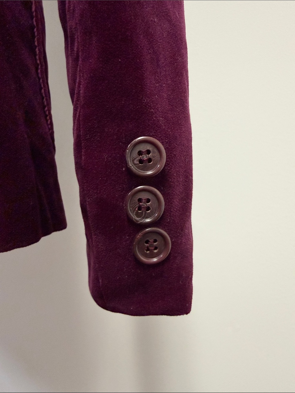 Merci Jr. Vintage Women's Velvet Blazer - Picture 6 of 15